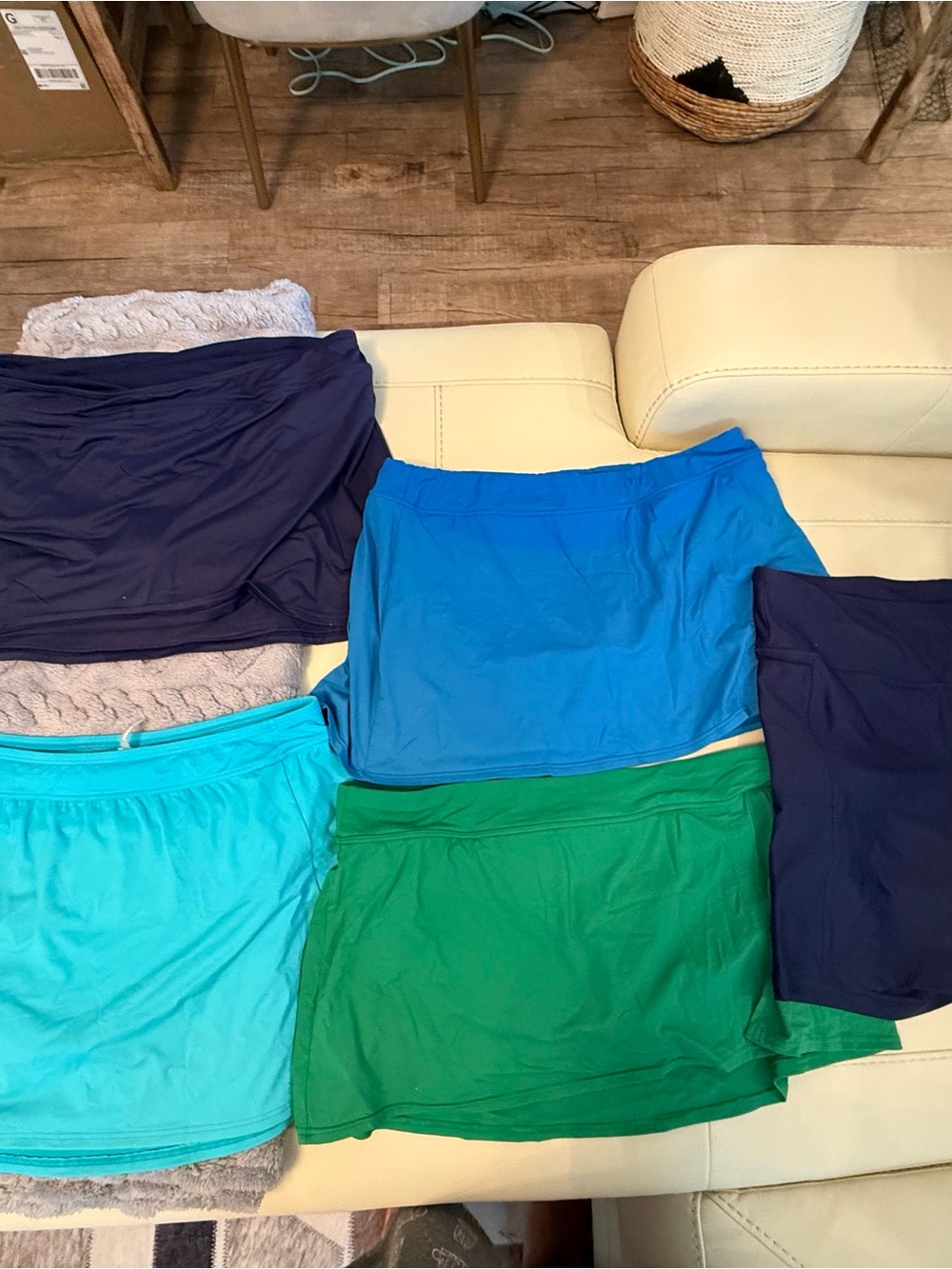 Navy swim skirt is gone! But see one swim top on other pic 5 piece Lands End 18w
